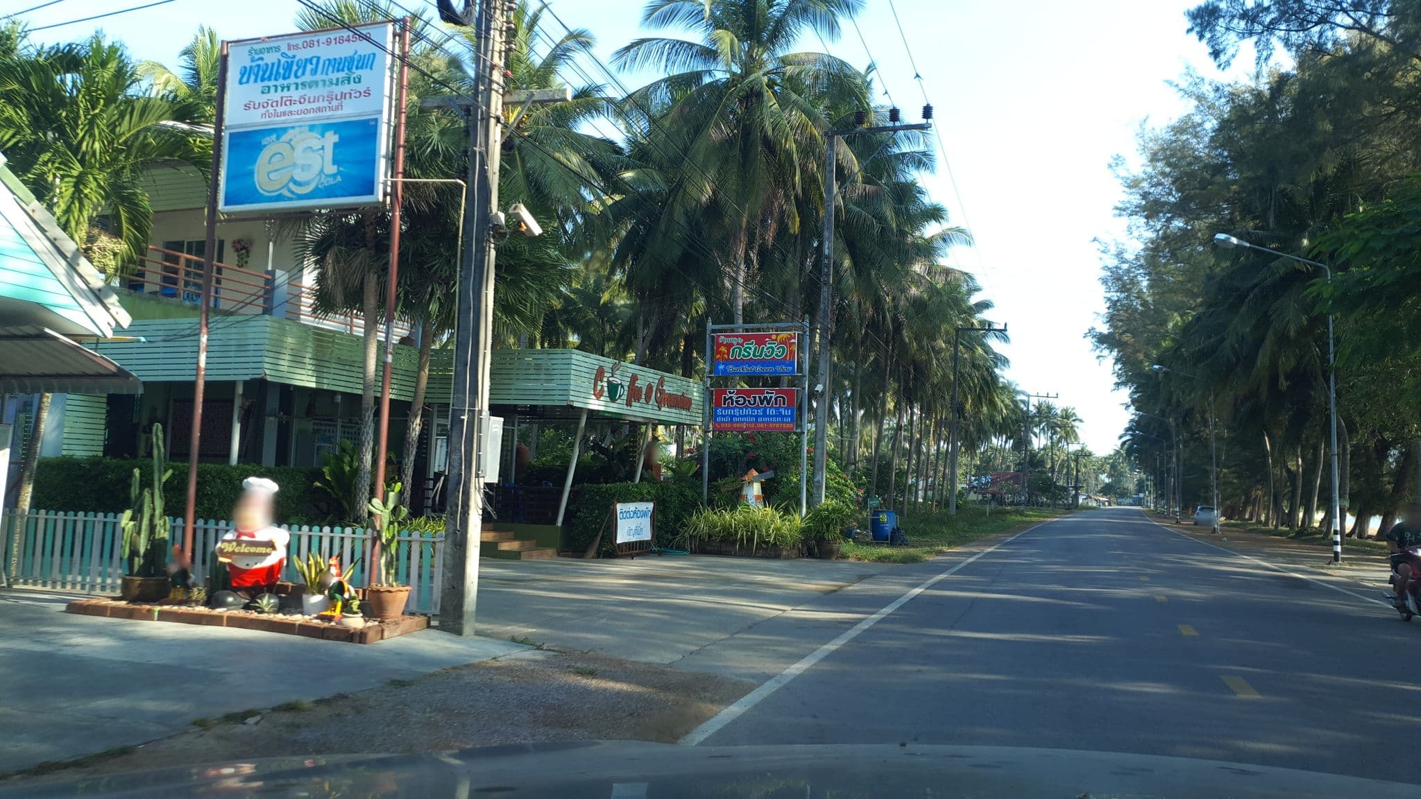 Street view near Ban Kiaw Resort, Baan Krut, Bang Saphan — © jrcarlsen (CC BY-SA · Mapillary)