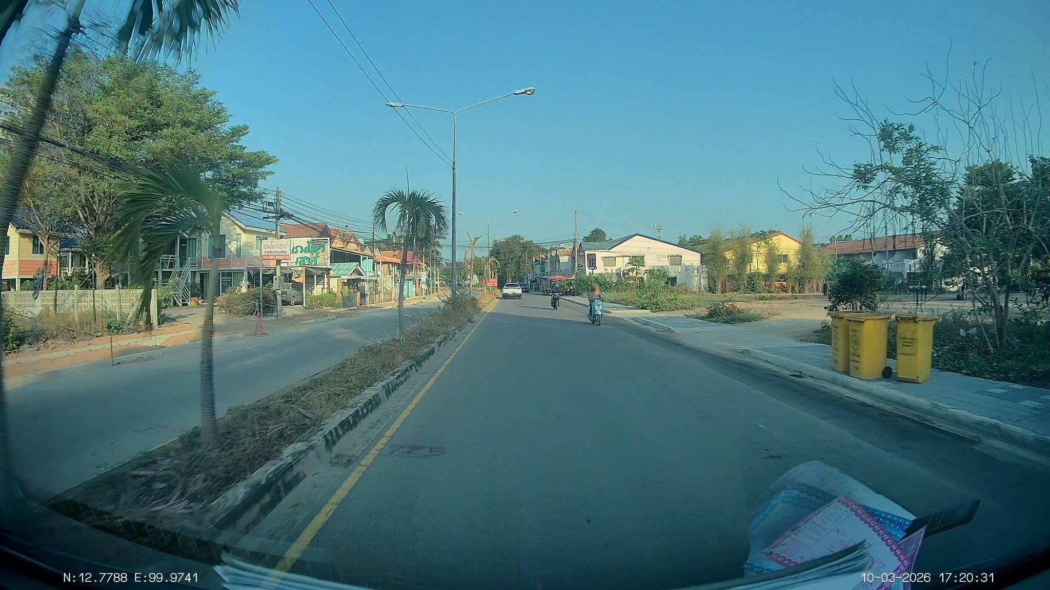 Street view near เรนโบ เฮ้าส์ ชะอำ, Cha-am — © ThailandCambodia (CC BY-SA · Mapillary)
