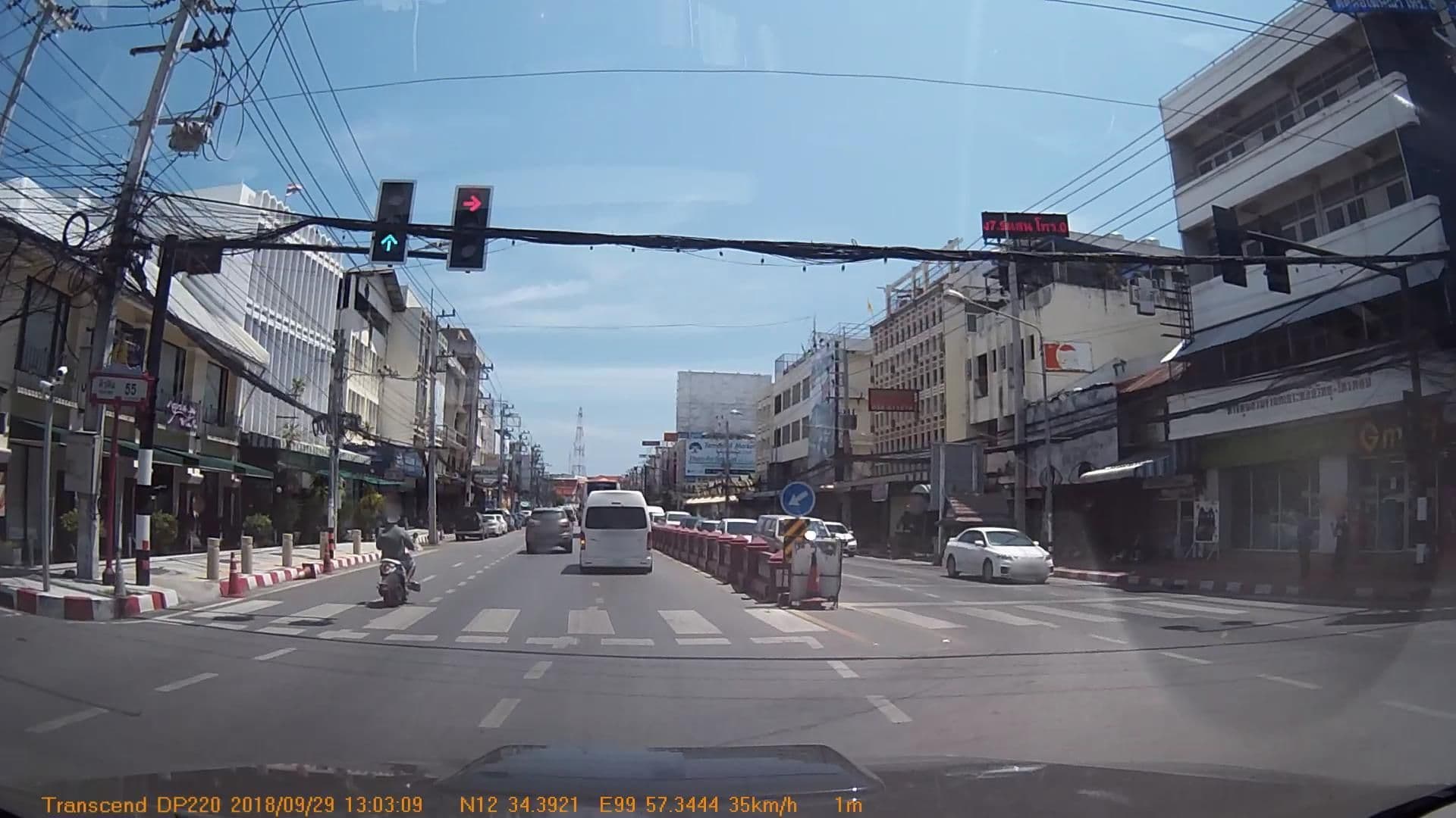 Street view near ดำรงค์โฮเต็ล | Damrong Hotel, Hua Hin — © mapcreator (CC BY-SA · Mapillary)
