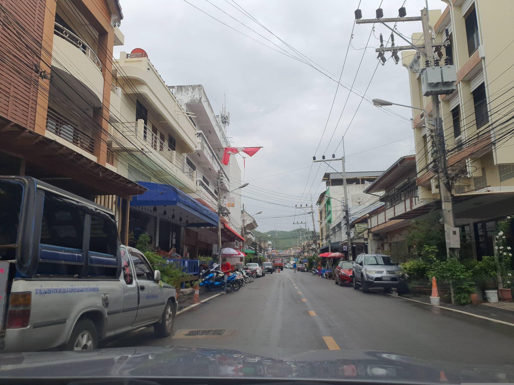 Street view near Celtic Inn, Hua Hin — © jrcarlsen (CC BY-SA · Mapillary)