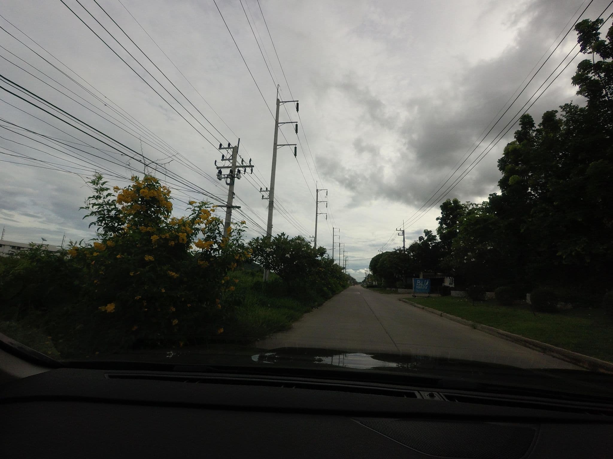 Street view near บ้านอิสระ (Baan Issara), Hua Hin — © mishari (CC BY-SA · Mapillary)