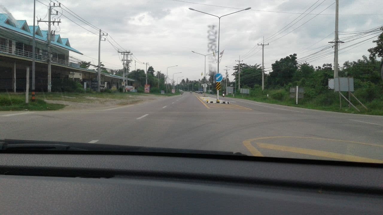 Street view near six esenser, Pran Buri — © rariyaso (CC BY-SA · Mapillary)