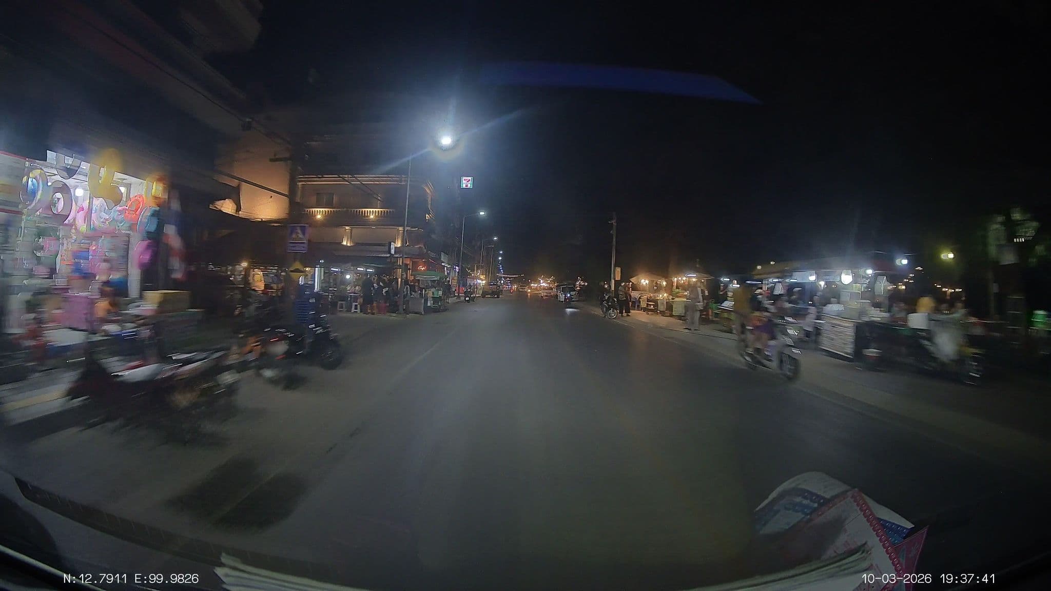 Street view near Breakfast For The Beach Cha Am Guest House, Cha-am — © ThailandCambodia (CC BY-SA · Mapillary)