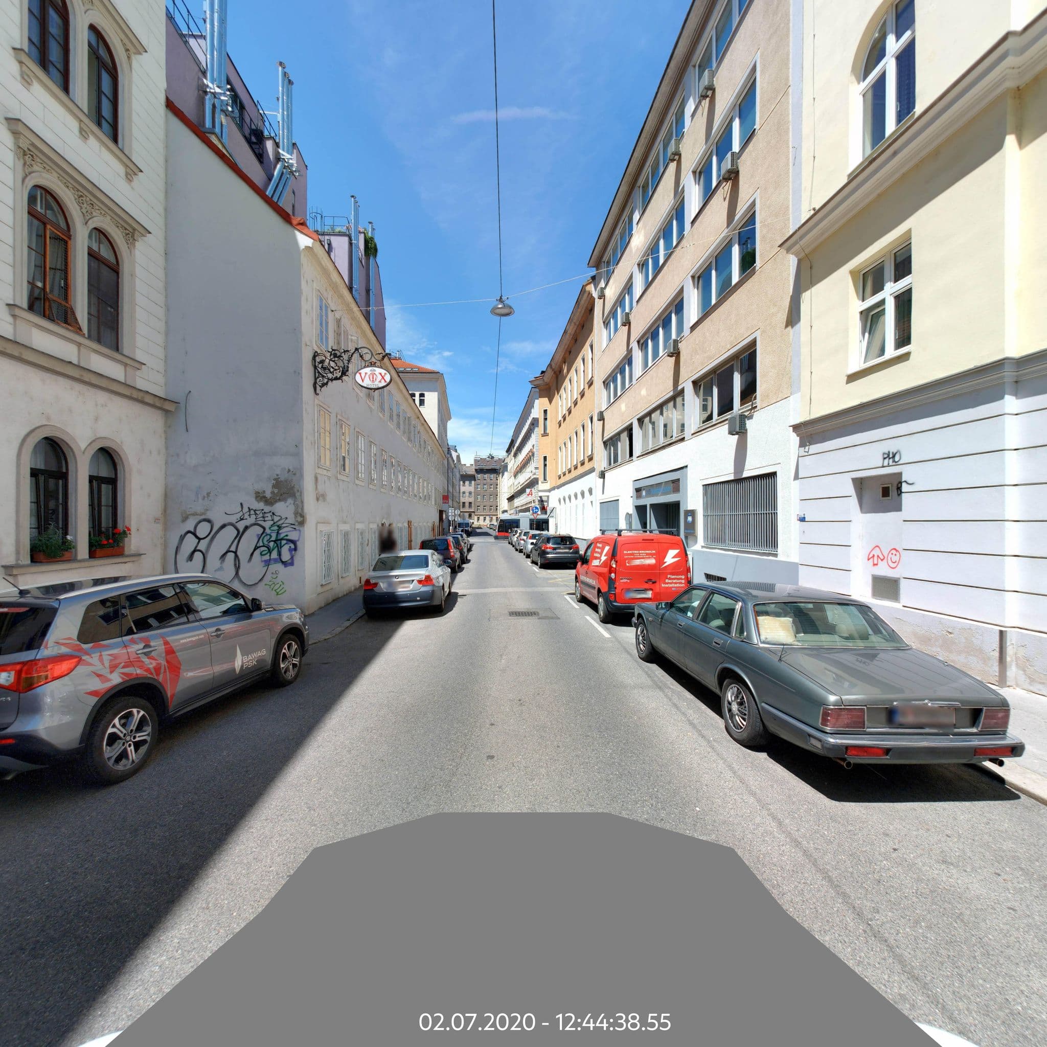 Street view near VOX, Innere Stadt — © eliasgander (CC BY-SA · Mapillary)