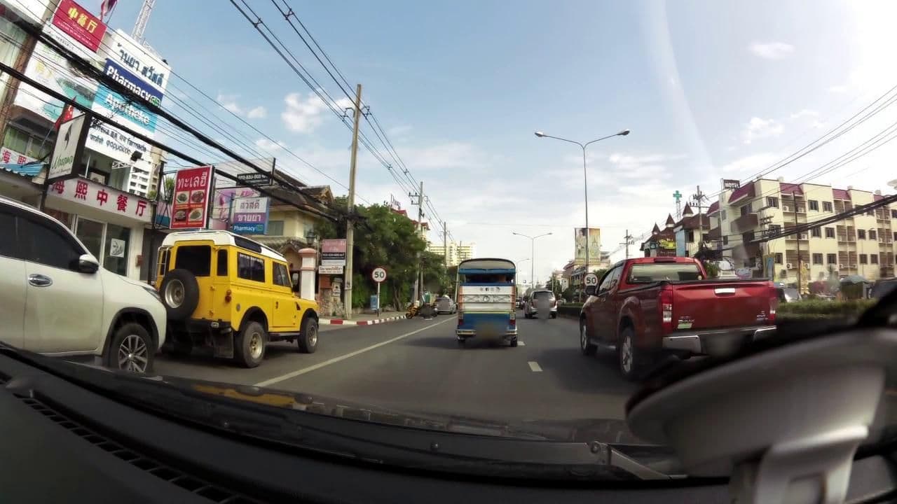 Street view near Baan Rajdamnern Resort Hua Hin, Hua Hin — © rariyaso (CC BY-SA · Mapillary)