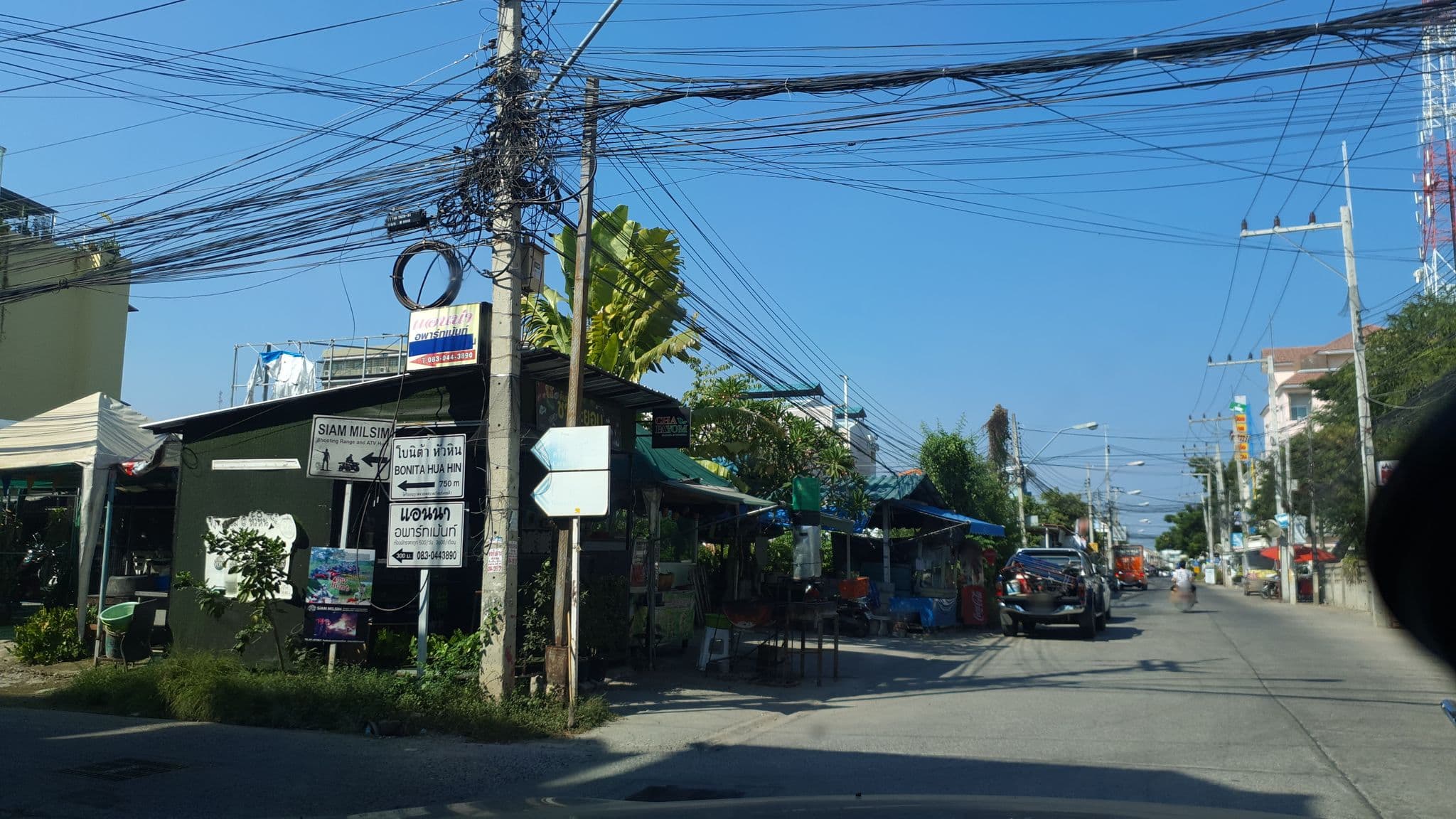 Street view near Lotus Suite, Hua Hin — © jrcarlsen (CC BY-SA · Mapillary)