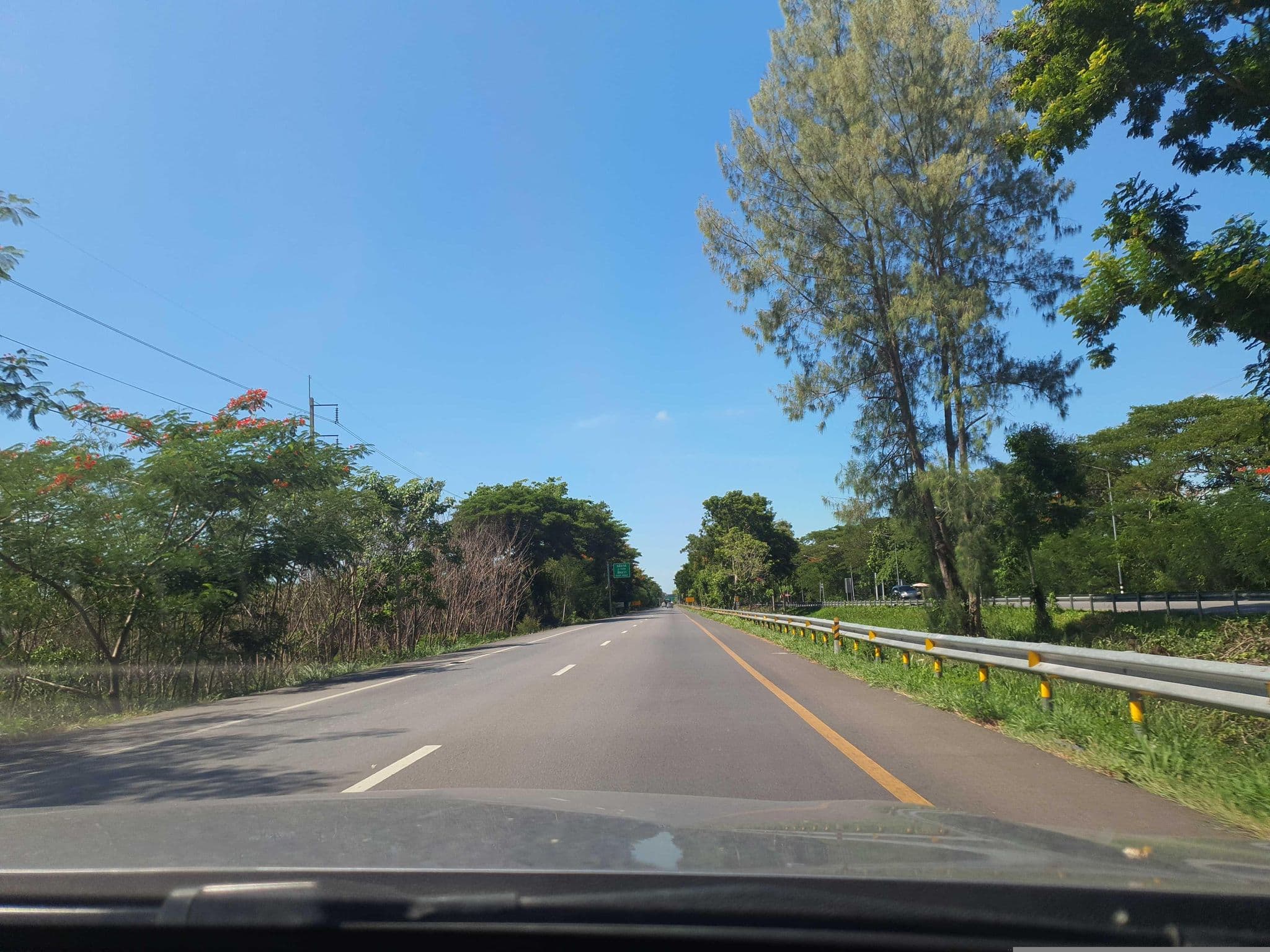Street view near โรงแรมสนเคียงดาว, บ.ห้วยมงคล, Hua Hin — © jrcarlsen (CC BY-SA · Mapillary)