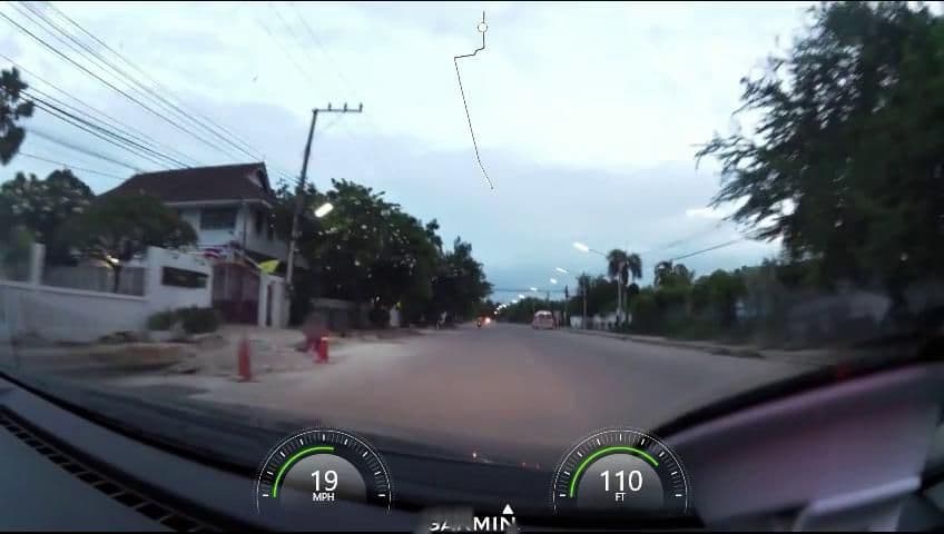 Street view near Baan Rimhad , Hua Hin — © rariyaso (CC BY-SA · Mapillary)