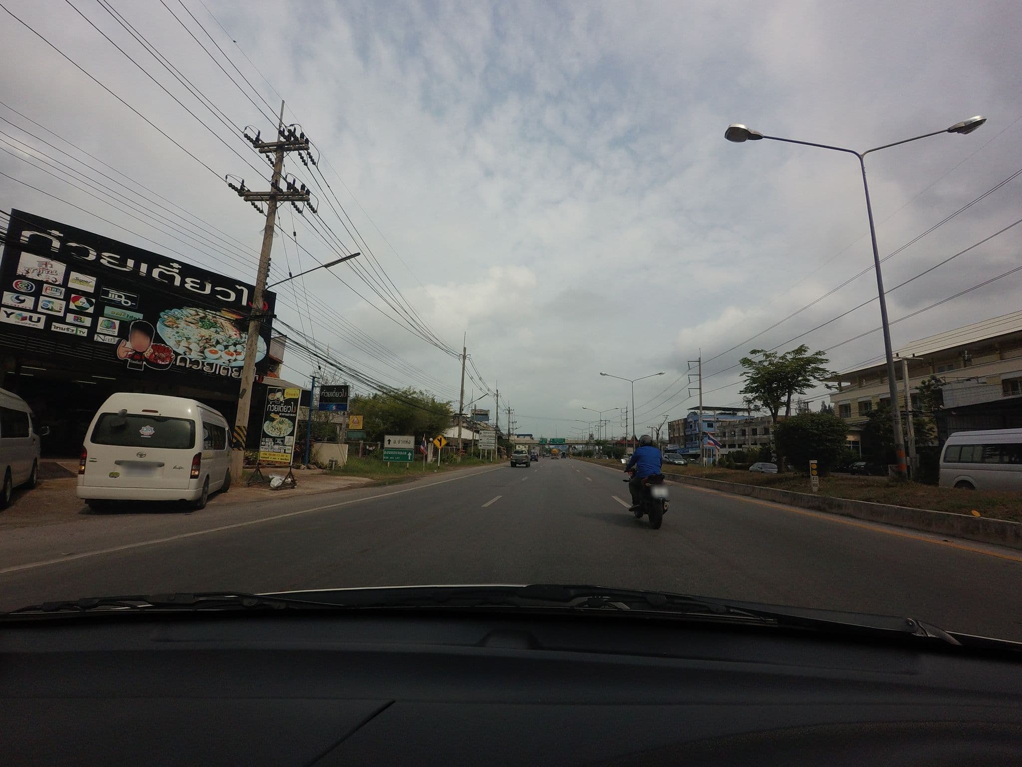 Street view near อิงตะวัน, Samut Songkhram — © mishari (CC BY-SA · Mapillary)