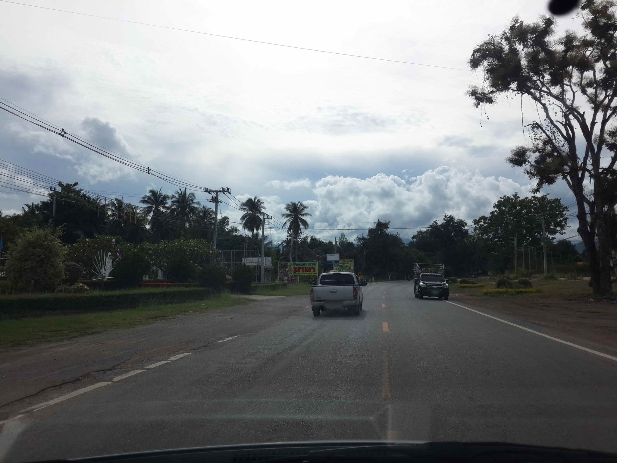 Street view near สวนผึ้ง ราชบุรี, Chom Bueng — © mishari (CC BY-SA · Mapillary)