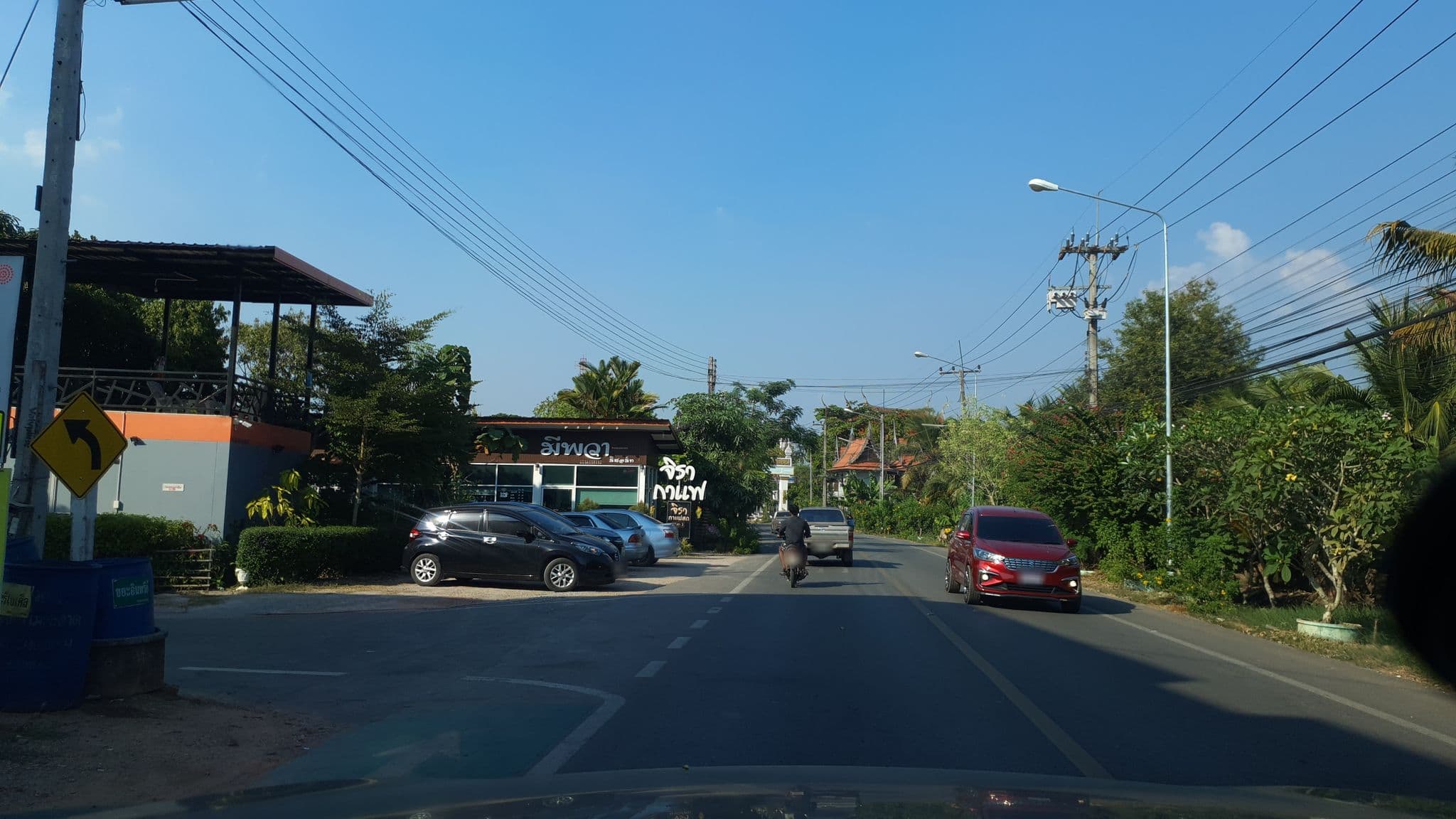 Street view near Meephawa Resort, Samut Songkhram — © jrcarlsen (CC BY-SA · Mapillary)