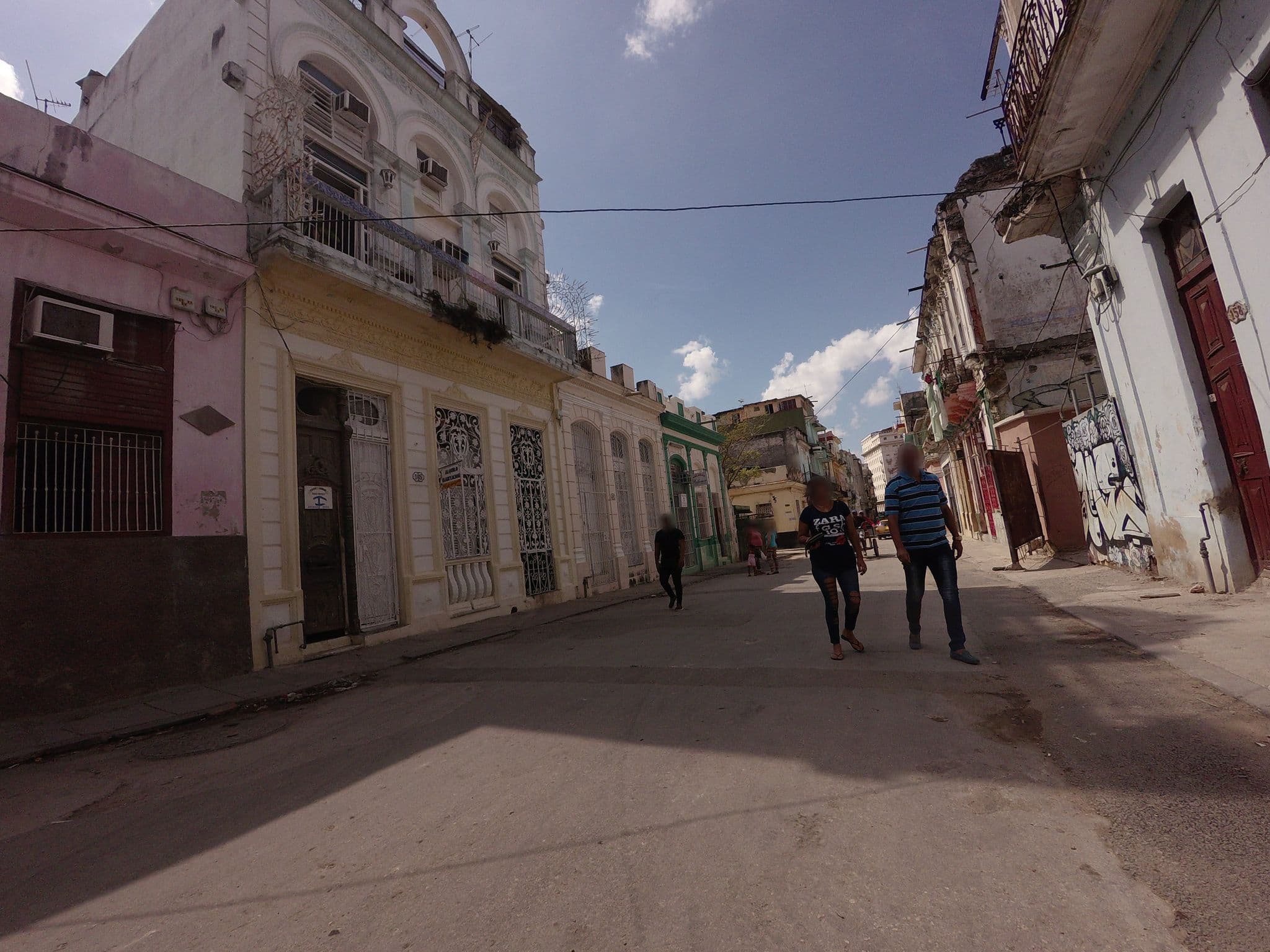 Street view near Casa Sonia, Centro Habana