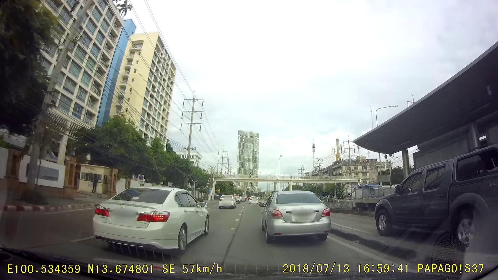 Street view near @maximumboy's City Resort, Phra Pradaeng — © poramet (CC BY-SA · Mapillary)
