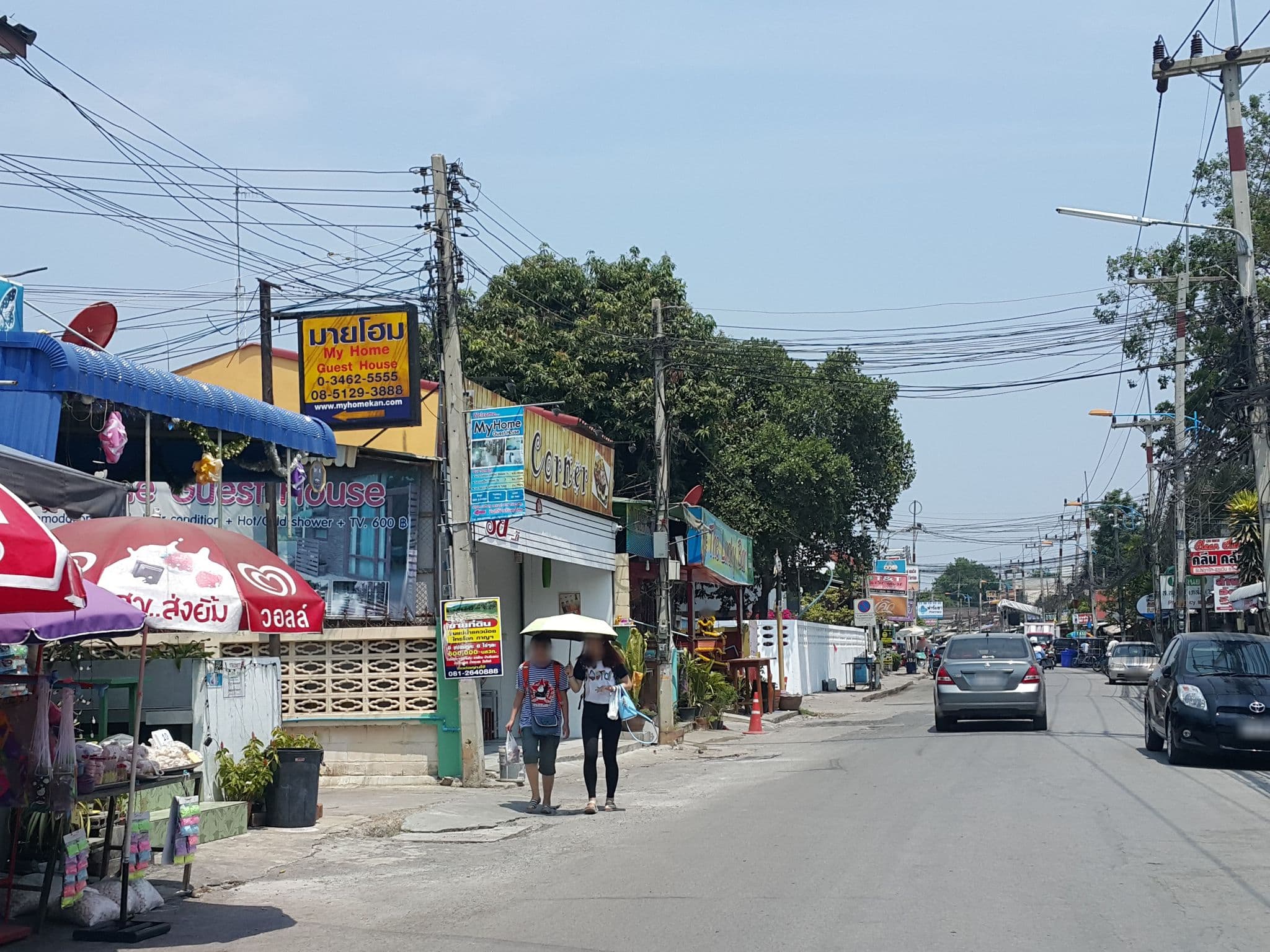 Street view near Tengu House, Kanchanaburi — © jrcarlsen (CC BY-SA · Mapillary)