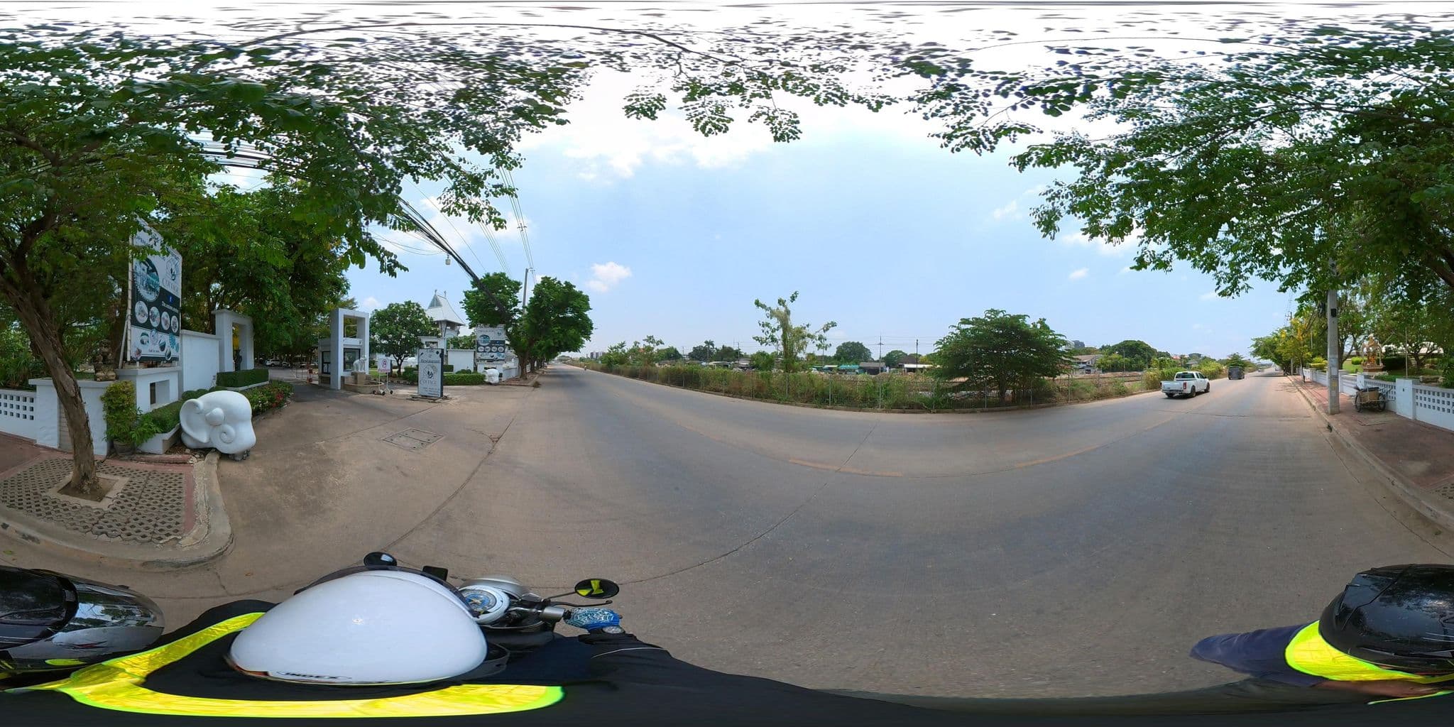 Street view near Jun Palace, Nakhon Pathom — © NAKHONPATHOM_CITY_STREET_VIEW (CC BY-SA · Mapillary)