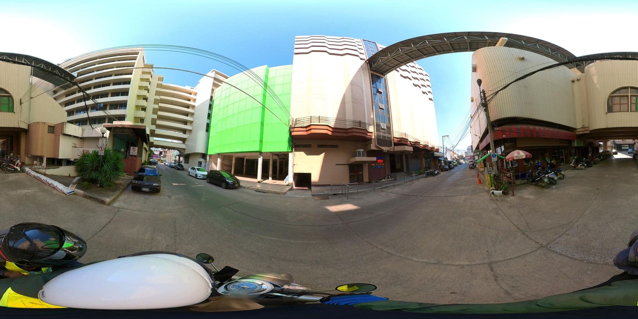 Street view near Grand Dimond Room @ Wbale Hotel, Nakhon Pathom — © NAKHONPATHOM_CITY_STREET_VIEW (CC BY-SA · Mapillary)