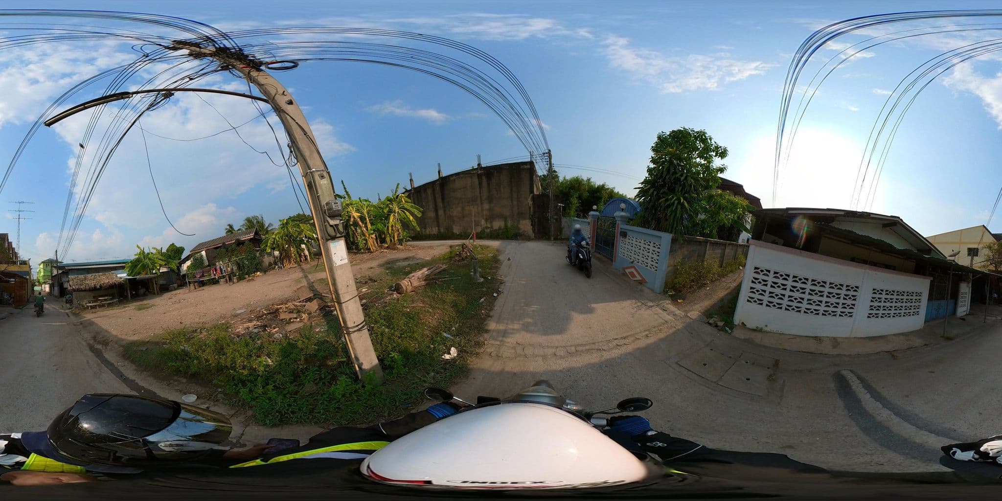 Street view near โรงแรมมิตรไพศาล, Nakhon Pathom — © NAKHONPATHOM_CITY_STREET_VIEW (CC BY-SA · Mapillary)