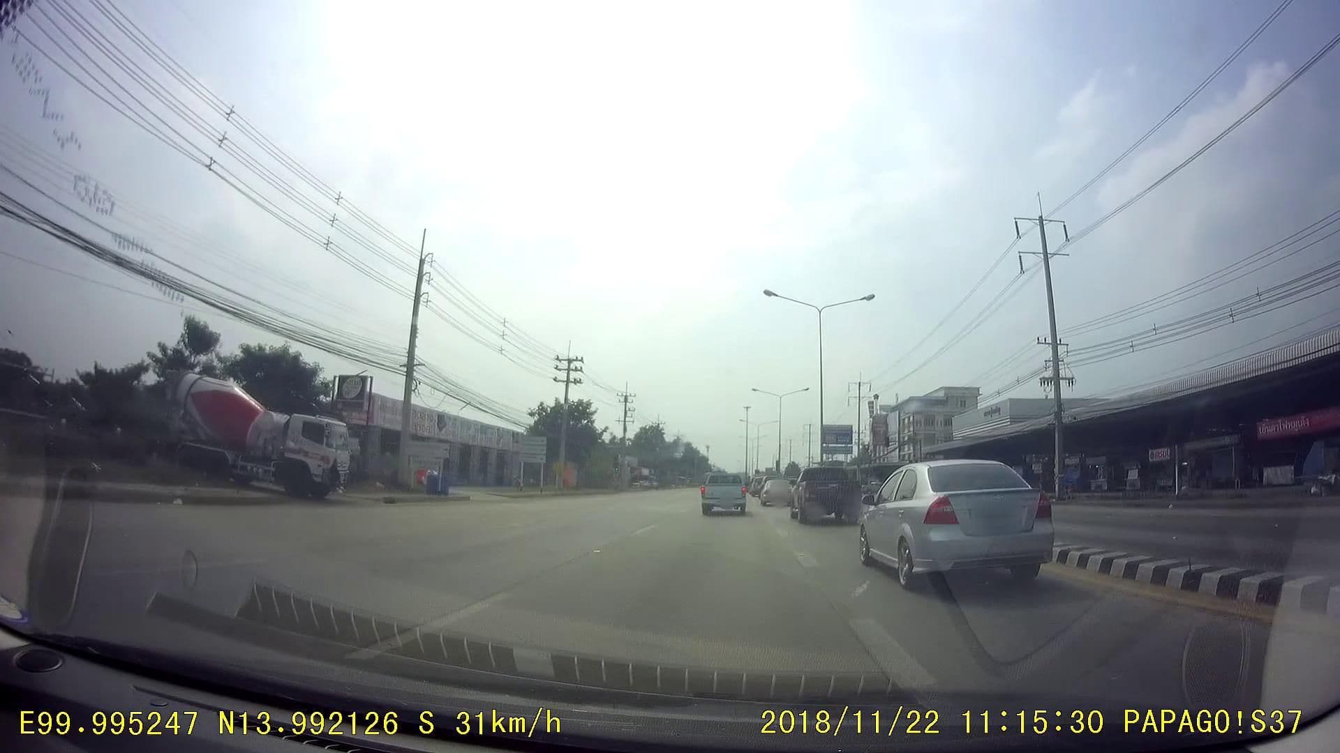 Street view near Changthip Mansion, Bang Len — © poramet (CC BY-SA · Mapillary)