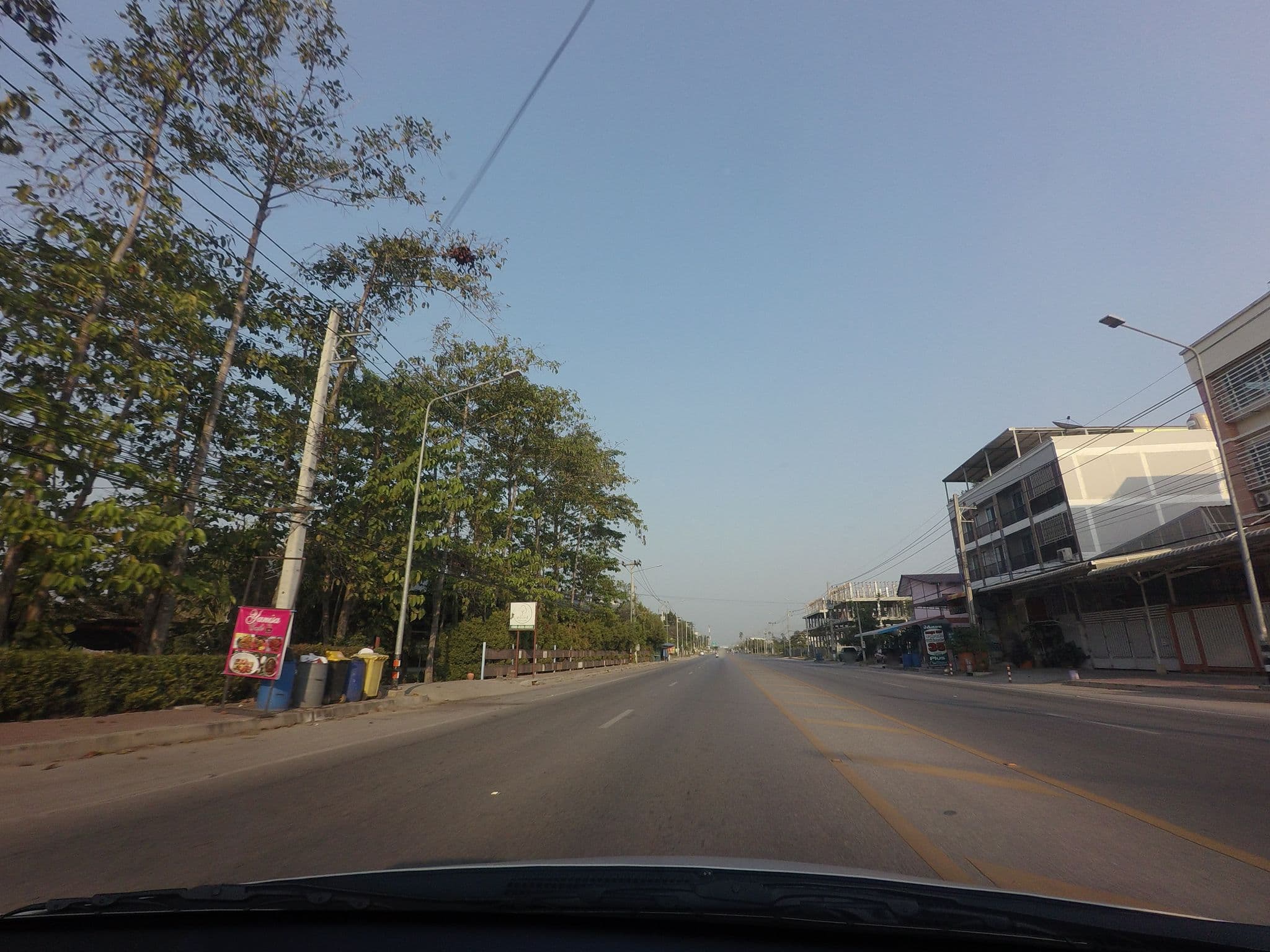 Street view near Sumlee’s House, Sam Phran — © mishari (CC BY-SA · Mapillary)