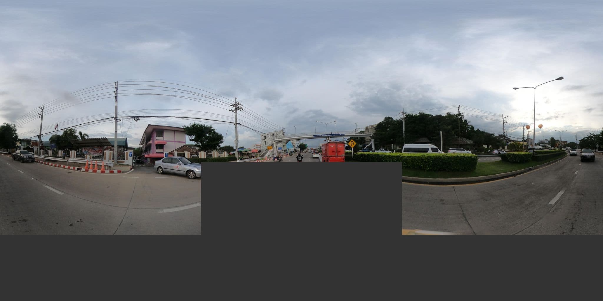 Street view near โรงแรมคุ้มสุพรรณ, Suphan Buri — © Shindai (CC BY-SA · Mapillary)