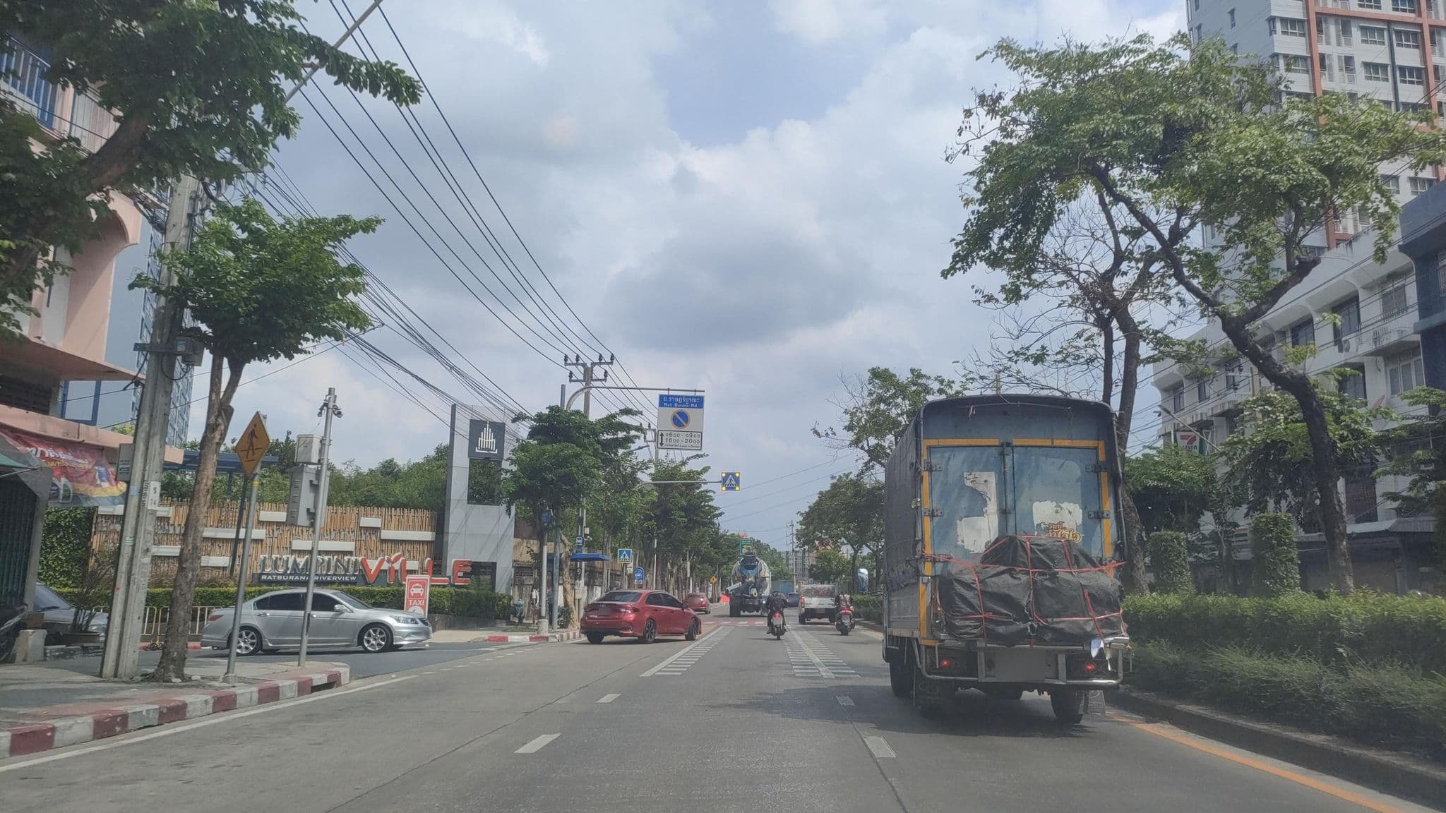 Street view near กู๊ดอินน์, Bang Kho Laem — © koki2529 (CC BY-SA · Mapillary)