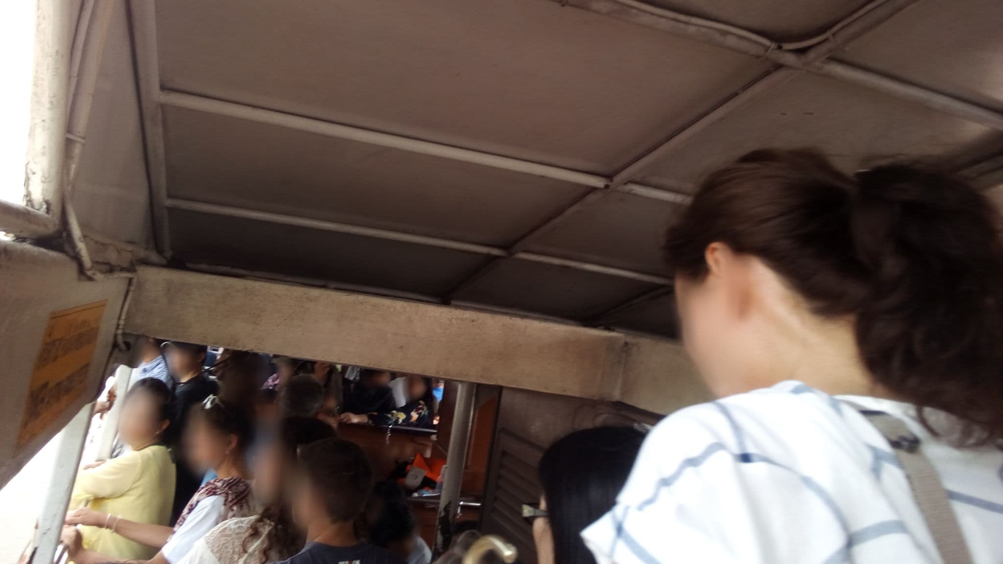 Street view near Town In Town, Siriraj — © ozflor (CC BY-SA · Mapillary)