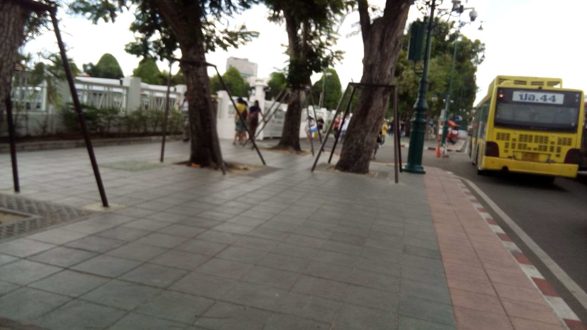Street view near Hotel Auersperg, Wat Arun — © ozflor (CC BY-SA · Mapillary)