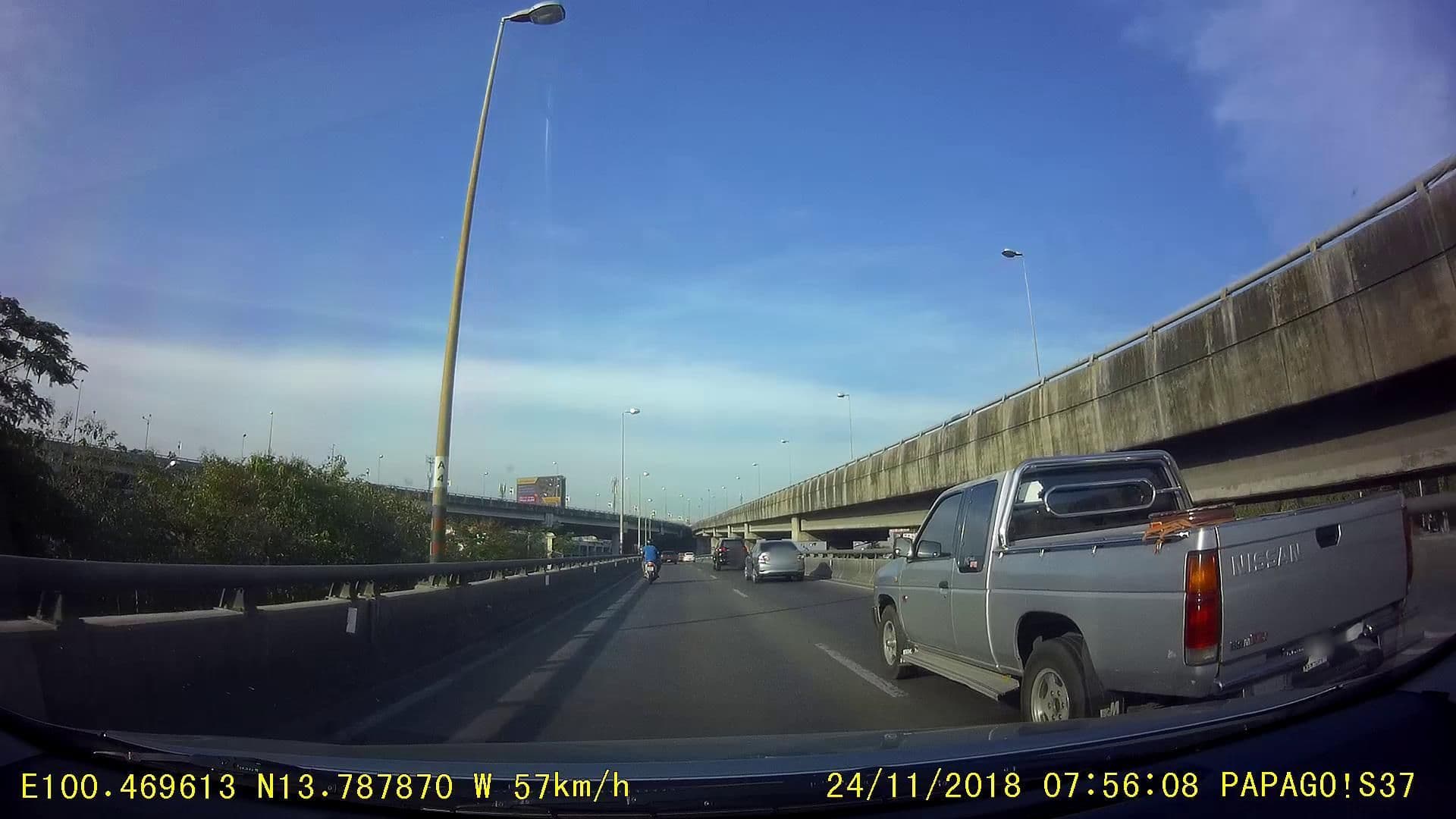 Street view near ป่ินเกล้า รีสอร์ท, Ban Bang Bamru — © rusmanoon (CC BY-SA · Mapillary)