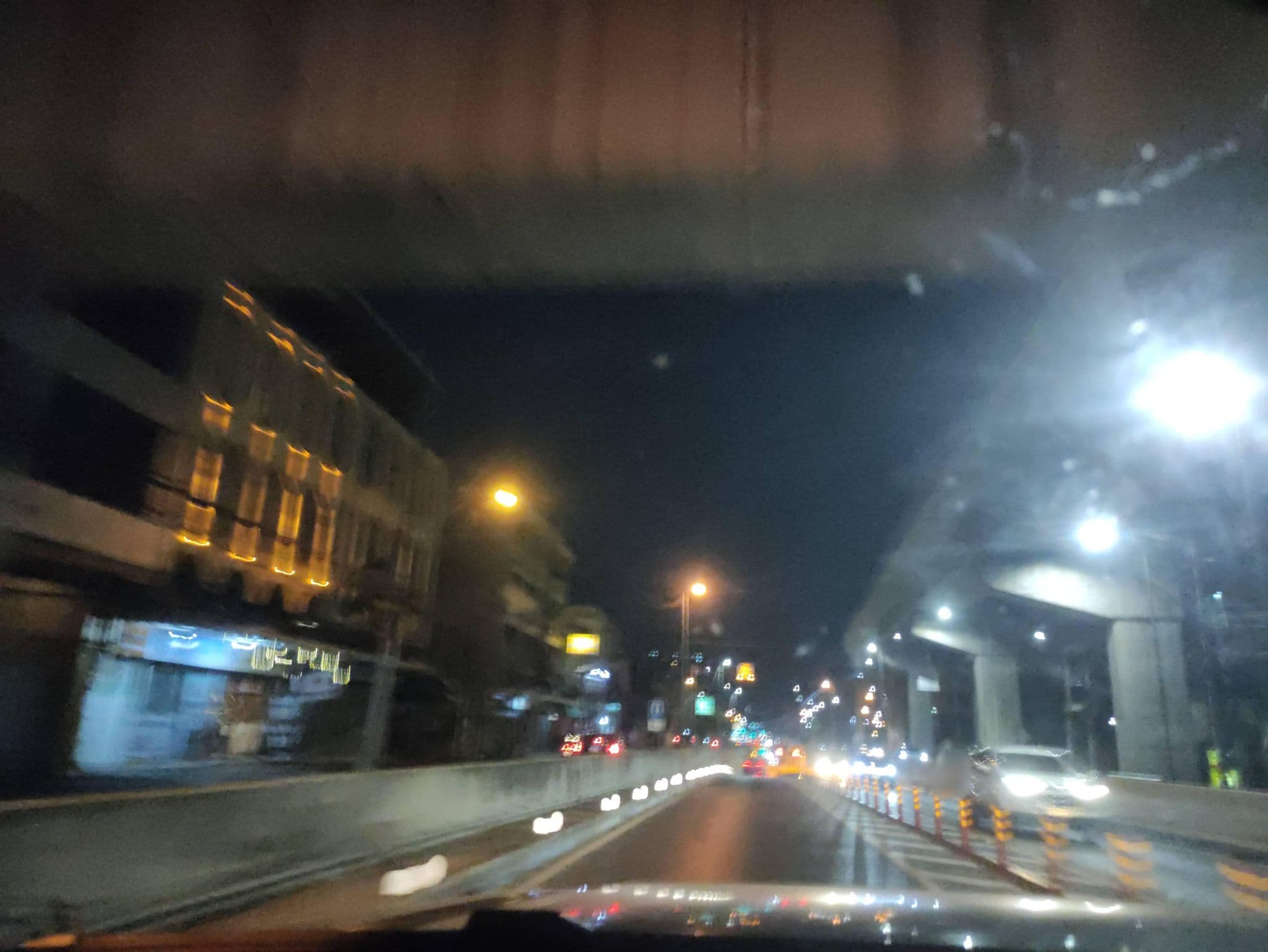 Street view near Happy In Hotel, Arun Amarin — © kasetitkml_pipitchai (CC BY-SA · Mapillary)