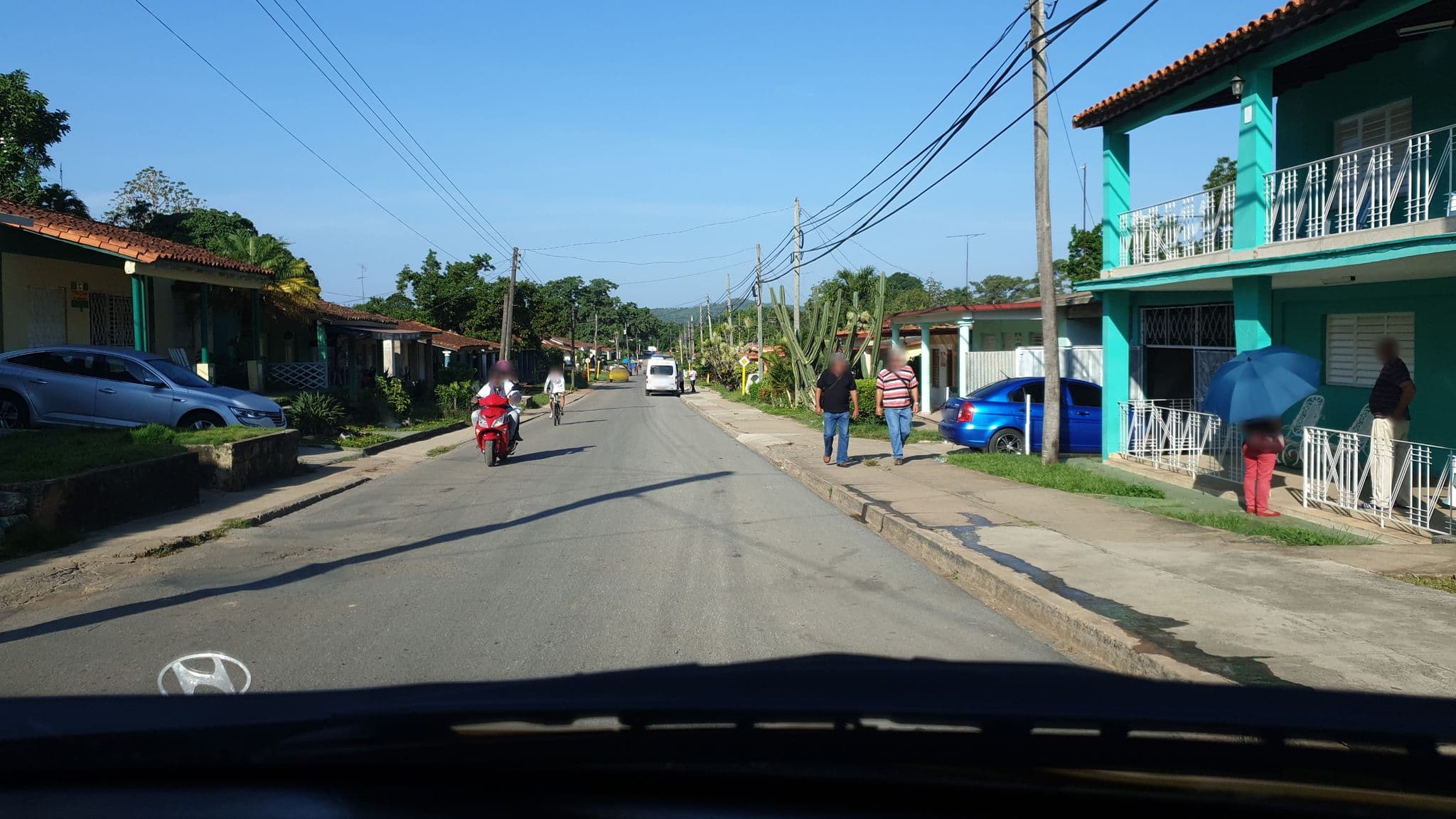 Street view near Villa Cristal El Bullo, Viñales