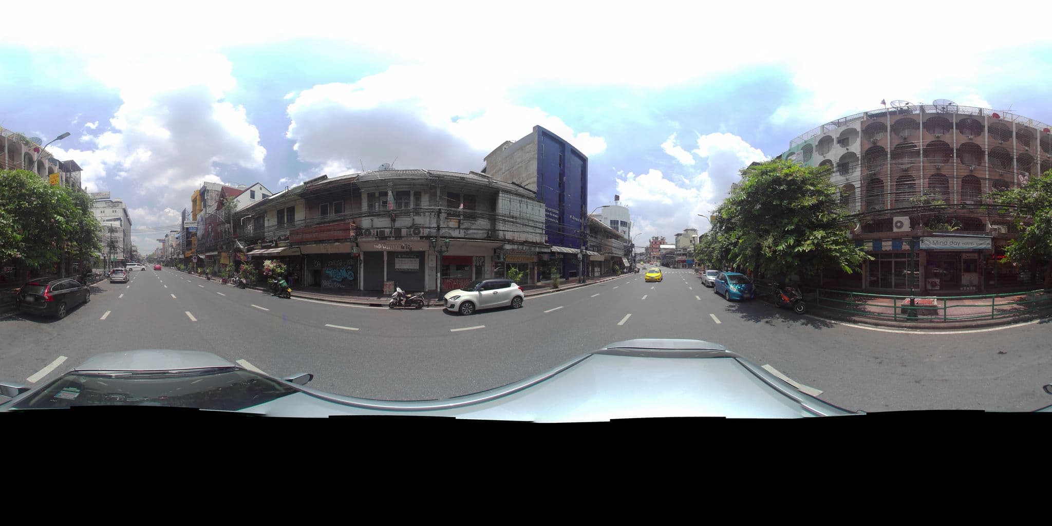 Street view near Born Free Hostel-vista 214, Phra Nakhon — © P05466 (CC BY-SA · Mapillary)