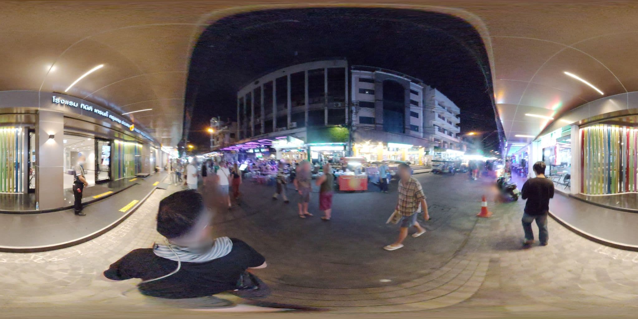 Street view near Pangrum, Phra Nakhon — © mapconcierge (CC BY-SA · Mapillary)
