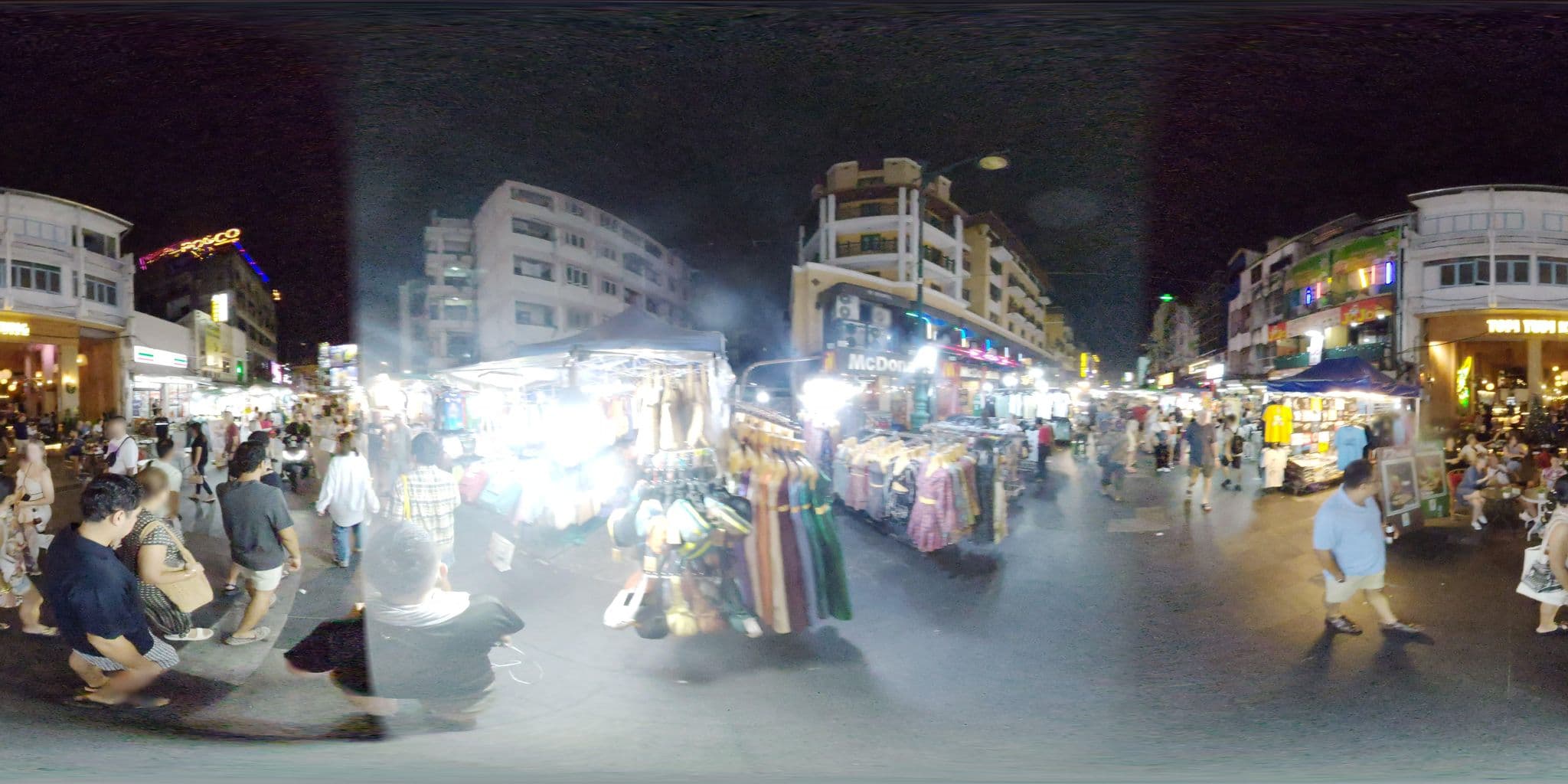 Street view near Wayu Guesthouse, Phra Nakhon — © mapconcierge (CC BY-SA · Mapillary)