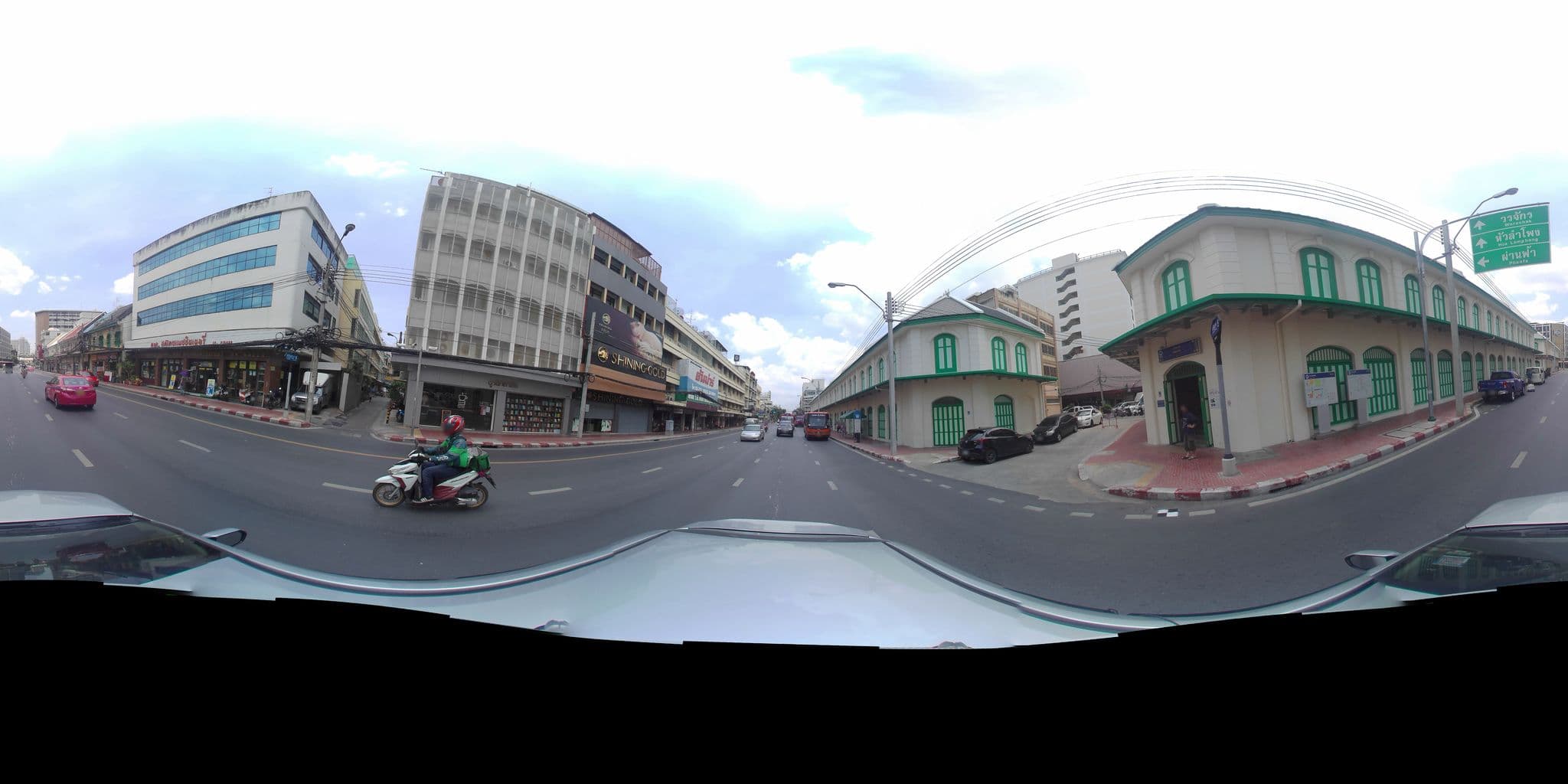 Street view near Siam Subway Hostel and Cafe, Bangkok — © P05466 (CC BY-SA · Mapillary)
