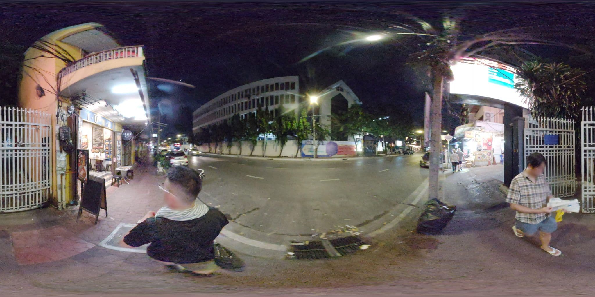Street view near Tharat Guresthouse, Bang Yi Khan — © mapconcierge (CC BY-SA · Mapillary)