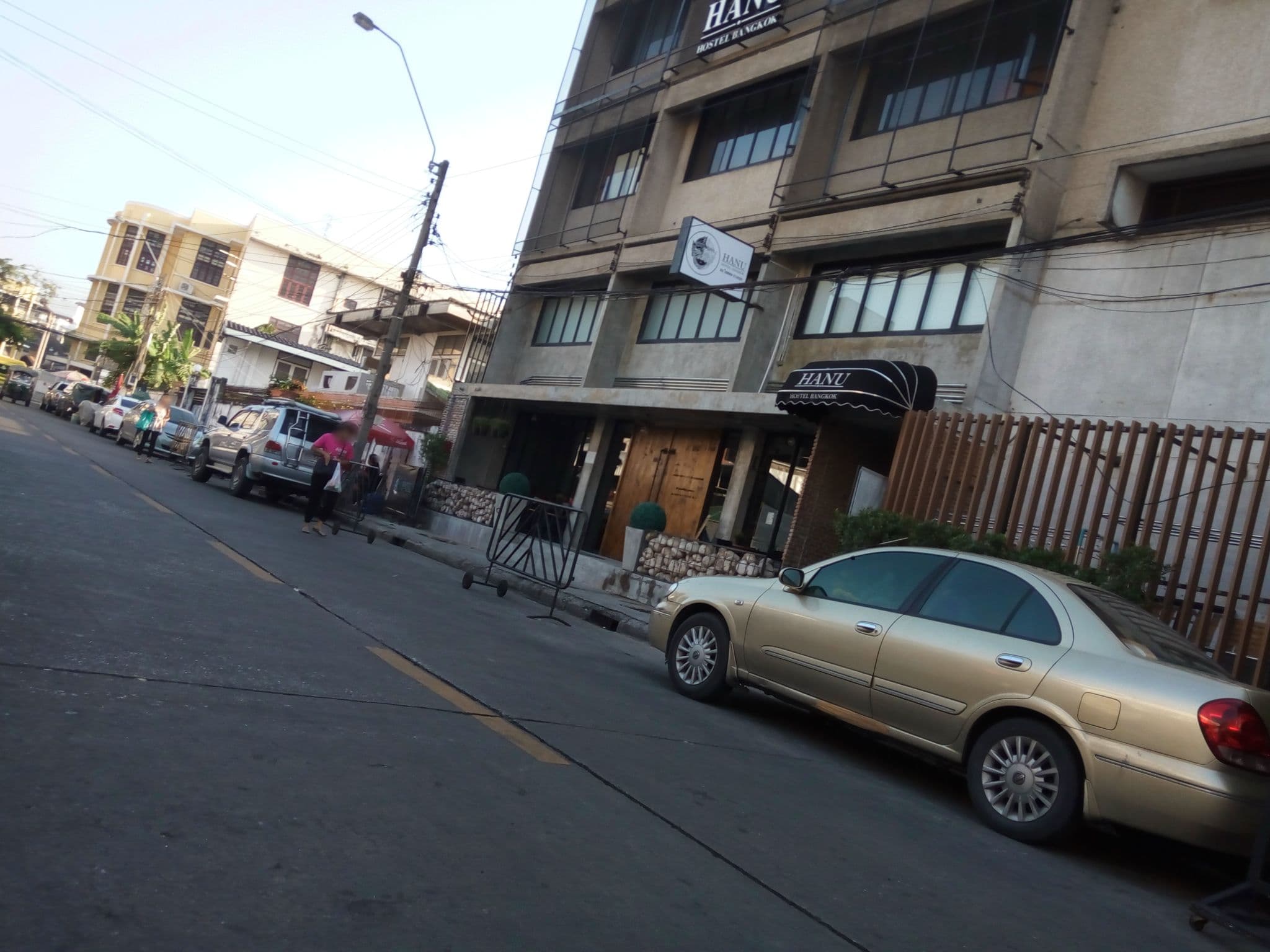 Street view near Hanu bar &Hostel, Bangkok — © mapfool (CC BY-SA · Mapillary)