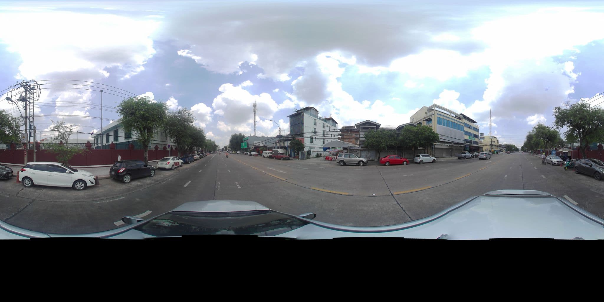Street view near Hi Baan Thewet International Hostelling, Phra Nakhon — © P05466 (CC BY-SA · Mapillary)