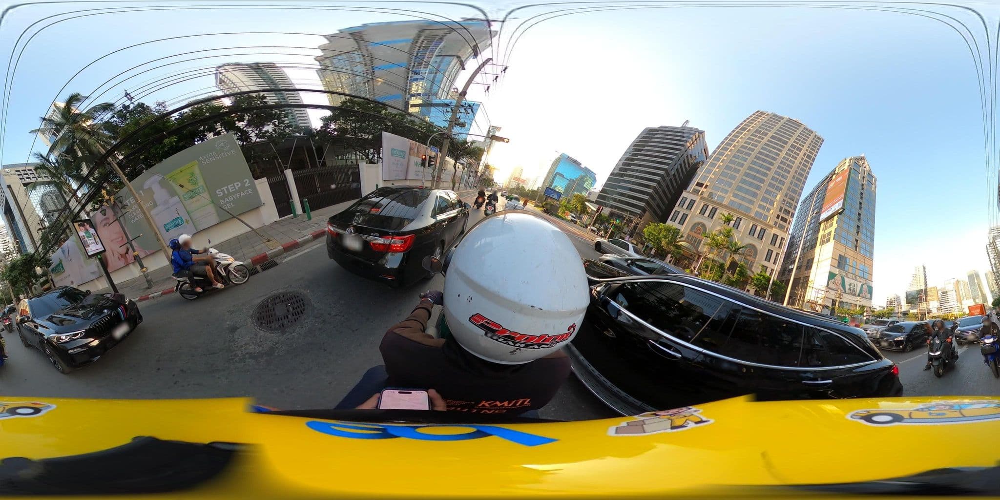 Street view near Phachara. Suite, Bang Rak — © bemaps_1pd (CC BY-SA · Mapillary)