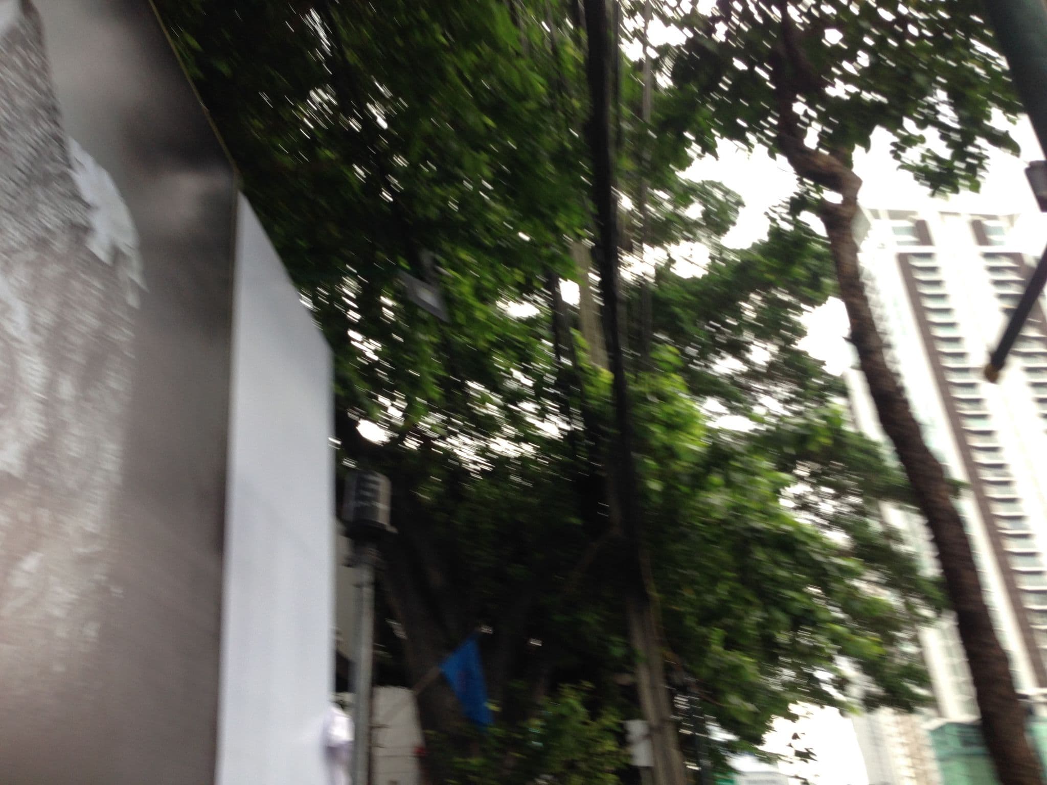 Street view near Evergreen Laurel Hotel, Bang Rak — © bewzty (CC BY-SA · Mapillary)