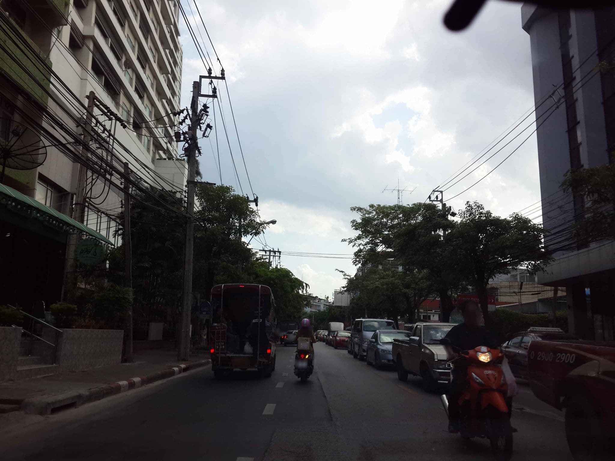 Street view near Cape Nidhra Resort, Sathon — © mishari (CC BY-SA · Mapillary)