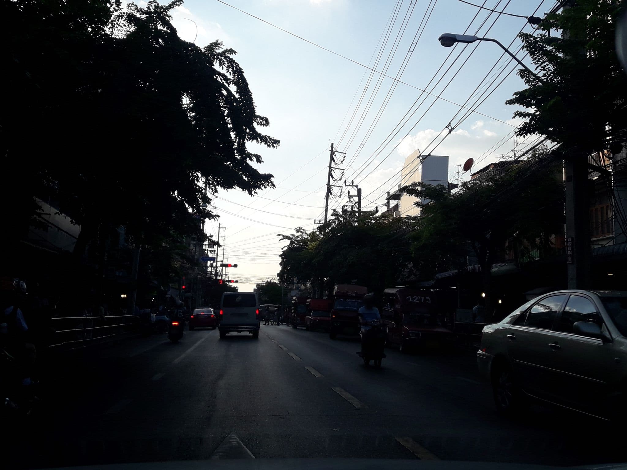 Street view near พนธ์นทีรีสอร์ท, Sathon — © jetman11 (CC BY-SA · Mapillary)