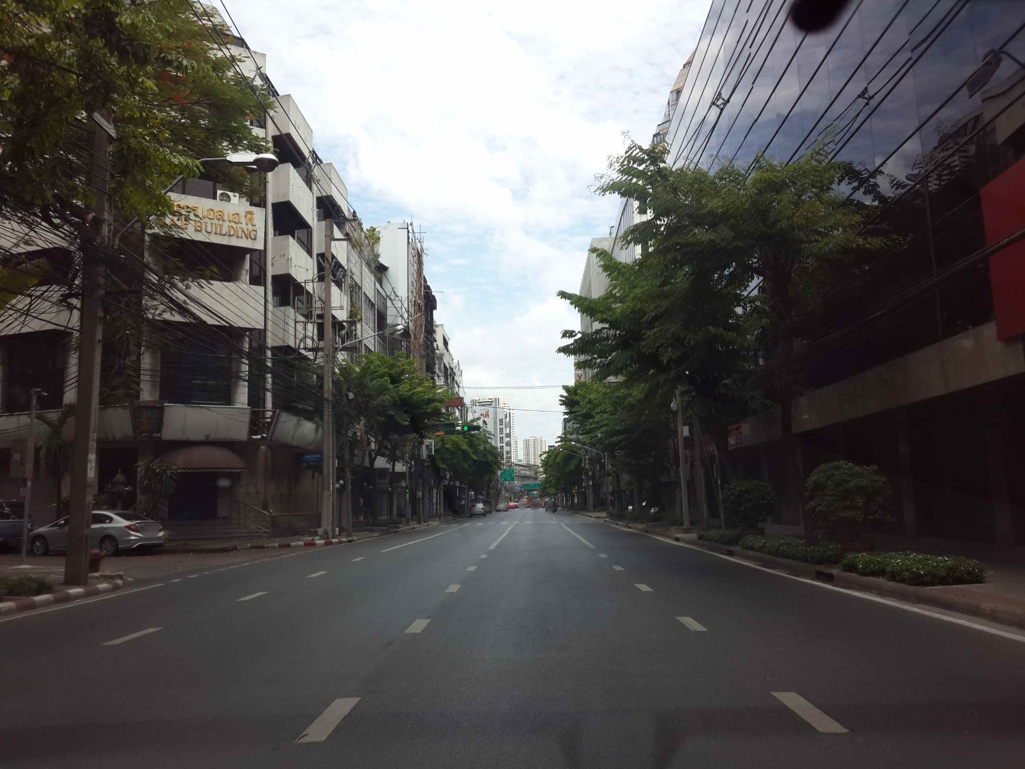 Street view near Shadow Inn, Bang Rak — © mishari (CC BY-SA · Mapillary)