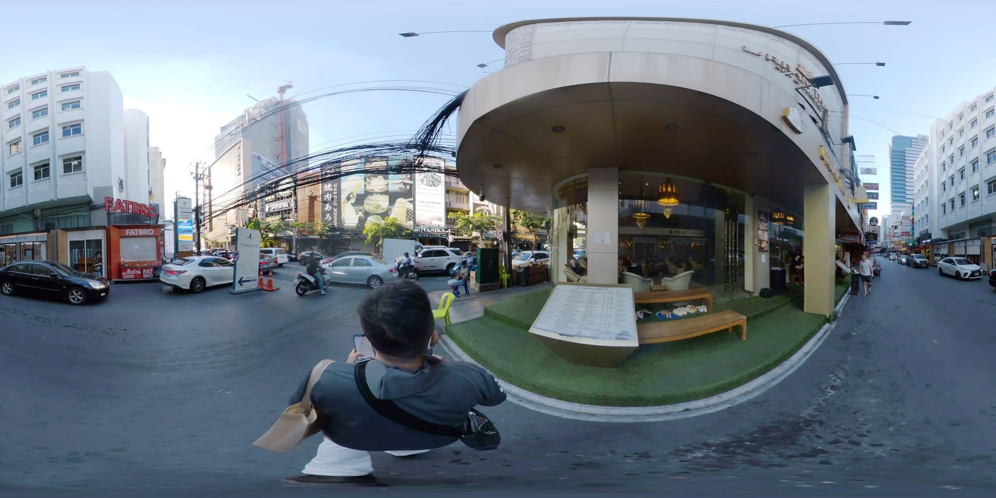 Street view near Bavana Hotel Bangkok, Bang Rak — © mapconcierge (CC BY-SA · Mapillary)