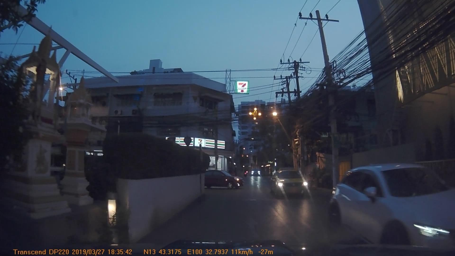 Street view near Malaysia Guesthouse, Bang Rak — © mapcreator (CC BY-SA · Mapillary)