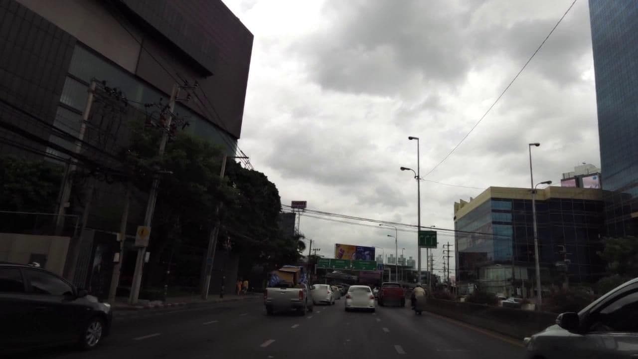 Street view near Room 2506, Bang Rak — © toffy (CC BY-SA · Mapillary)