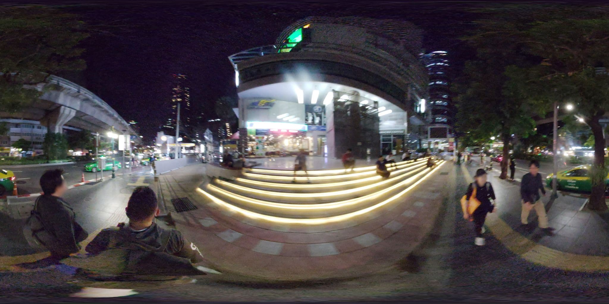 Street view near Suk18 Hostel, Watthana — © mapconcierge (CC BY-SA · Mapillary)