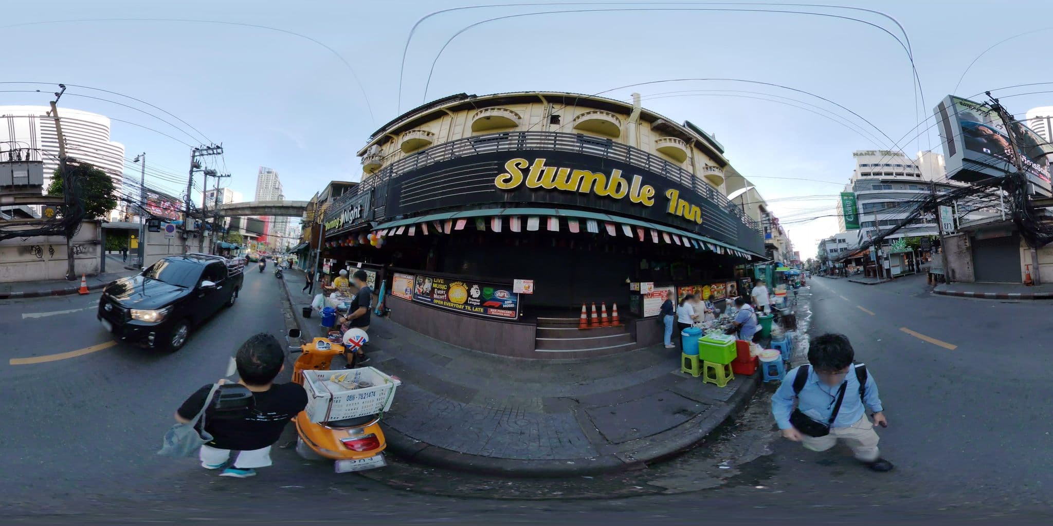 Street view near Swiming Pool@ Nana Hotel, Makkasan — © mapconcierge (CC BY-SA · Mapillary)