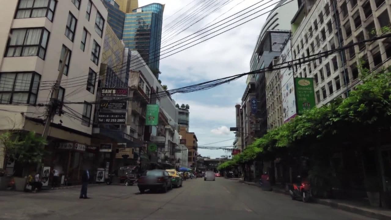 Street view near KHome, Makkasan — © toffy (CC BY-SA · Mapillary)