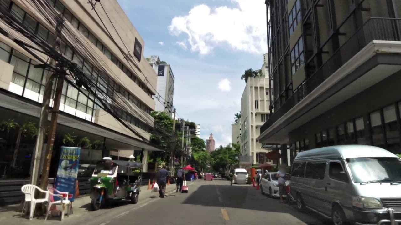 Street view near Premiere in, Watthana — © toffy (CC BY-SA · Mapillary)