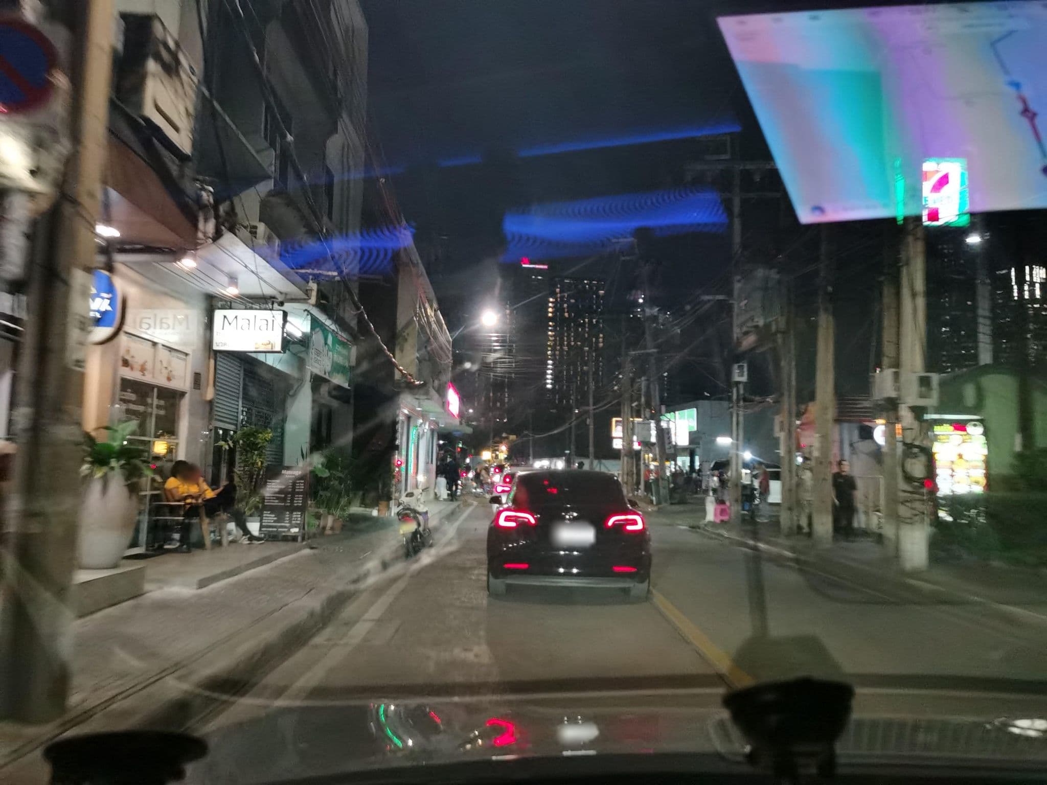 Street view near T2 Sukhumvit 22, Watthana — © lin_wang (CC BY-SA · Mapillary)